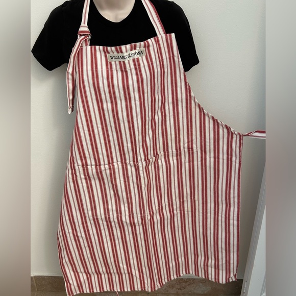 Williams Sonoma Classic Red Stripe Cotton Apron NEW - Picture 1 of 6